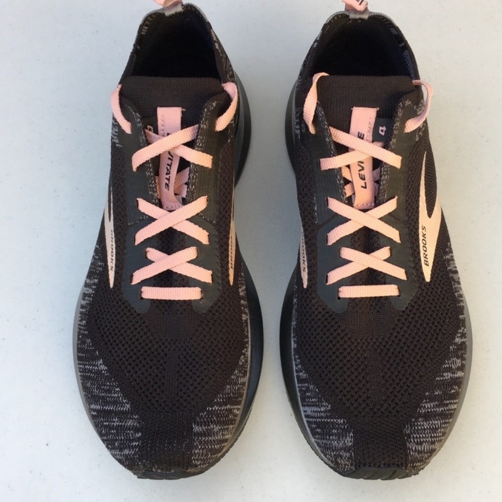 COPY - Brooks levitate